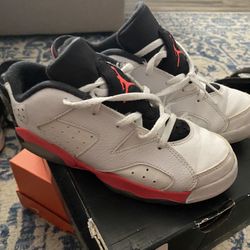 JORDAN 6 RETRO LOW (PS) WHITE/INFRARED 23-BLACK 768882-123 Sz 2y