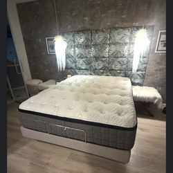 QUEEN size Ireloom Laguna Plush Mattress 