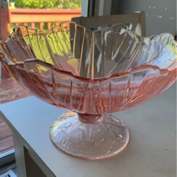  Sunkist Pink Glass Centerpiece Bowl