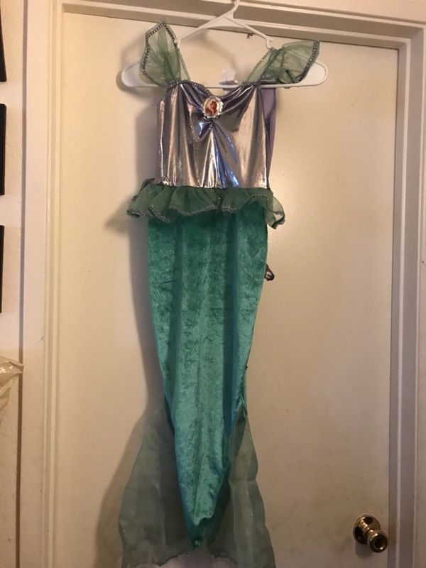 Girl costume