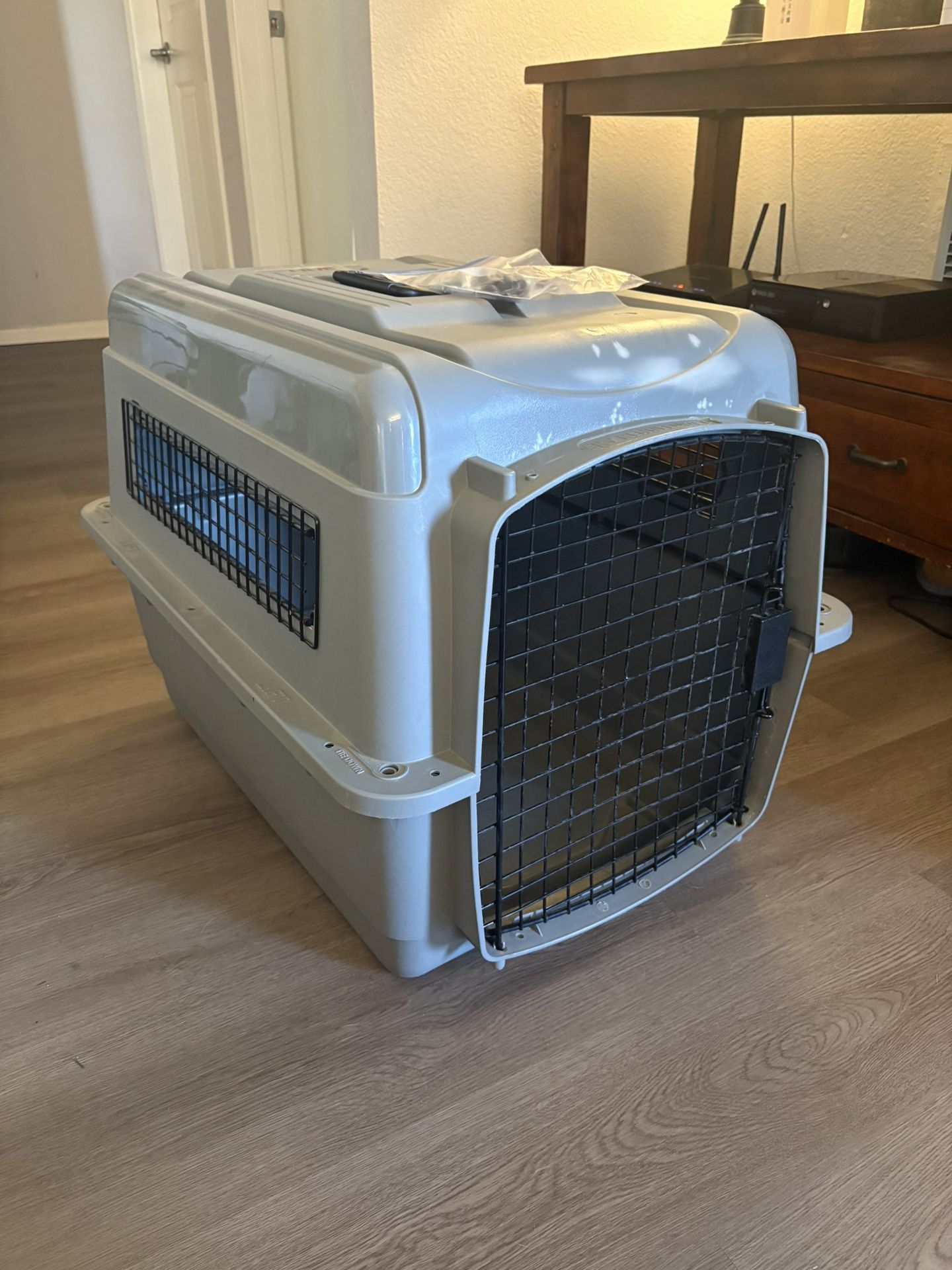 Dog & Cat Kennel (Crate)