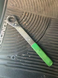 GreenLee 1” Ratchet Wrench