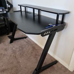 Gaming Desk