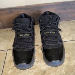 Jordan 11 Gamma ( Size 9.5 )