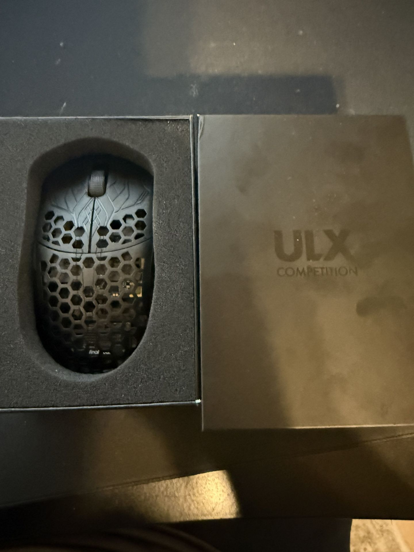 Finalmouse Ultralight X ULX Competition Tiger Size (L) Raw Carbon