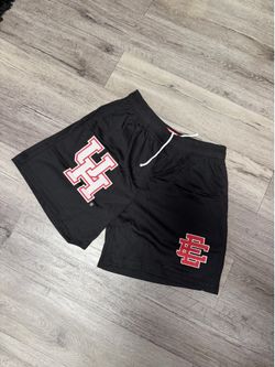 Eric Emmanuel shorts “Houston”