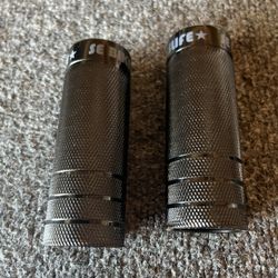 Brand New Se Bmx Pegs
