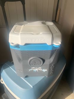 Ice chest