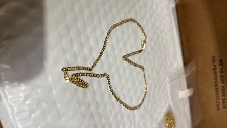 Costume jewelry necklace