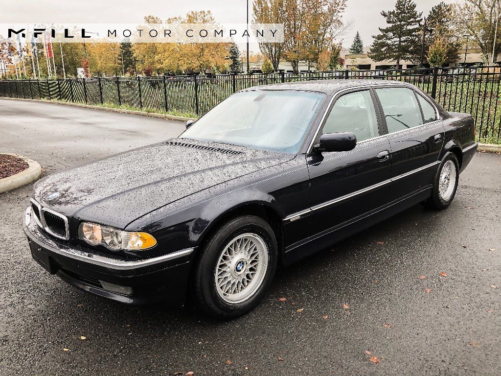 2001 BMW 7 Series