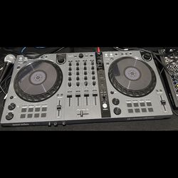 Flx6 DJ CONTROLLER 