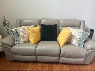 Reclining couch
