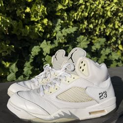Jordan 5 “metallic white” 2015