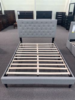 Gray Upholstered Platform Bed Frame with Tufted Headboard QUEEN SIZE