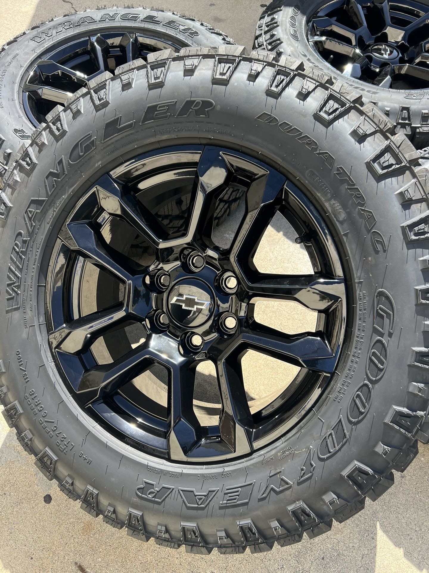 New Chevy Silverado Rims And Tires 18” Oem Factory Wheels Rines Y Llantas Nuevas Para Tahoe Silverado RST Avalanche Suburban GMC Sierra Yukon