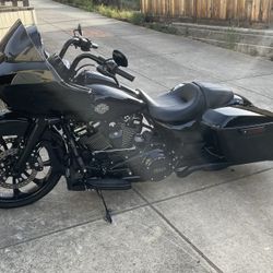 2021 Harley Davidson Road glide special