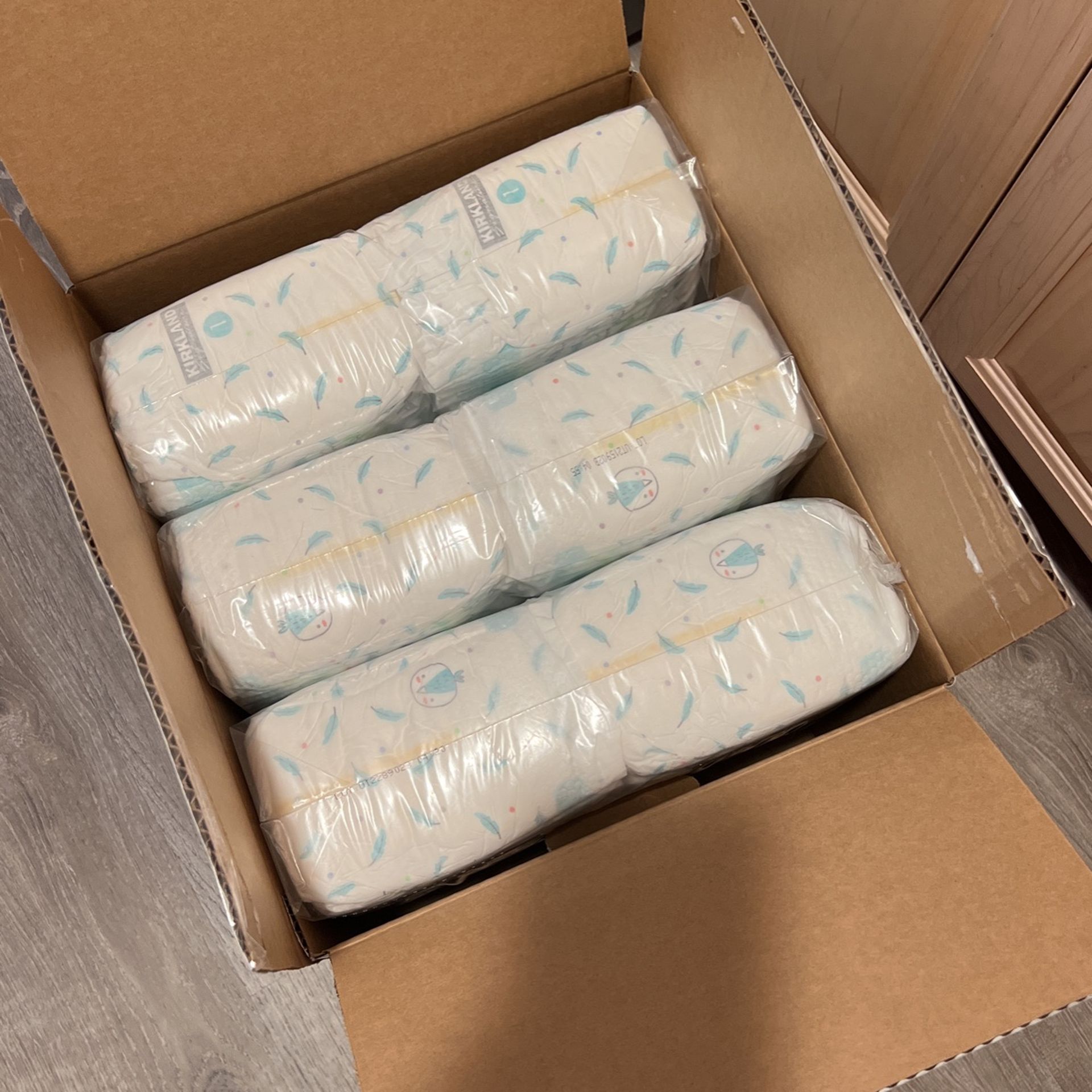 Unopened Kirkland Diaper Size 1 for Sale in San Diego, CA OfferUp