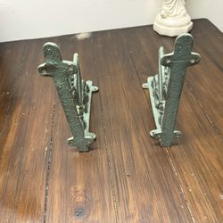 Book Shelf Holder / Brackets