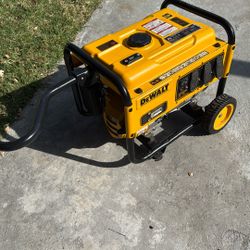 DeWalt DXGNR 4000 Watts 