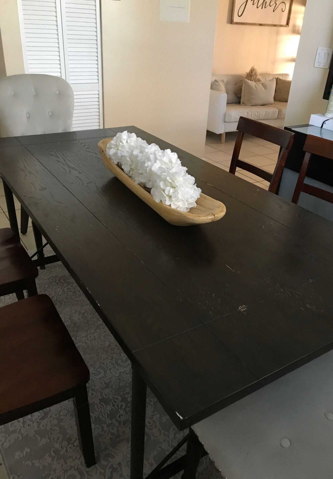 FREE Rustic Farmhouse dining table