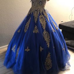 Quinceañera Dress Size L