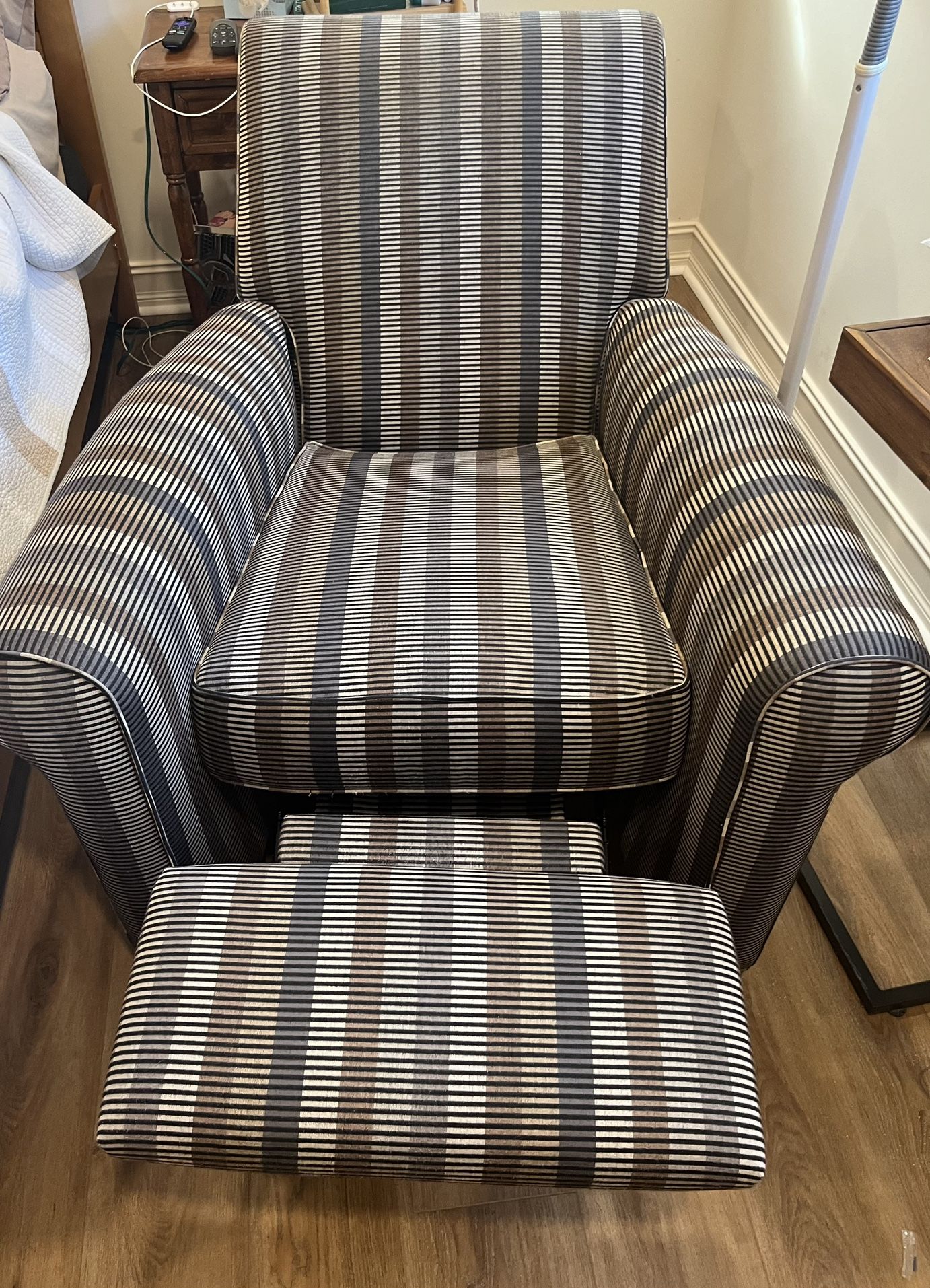 Ethan Allen Recliner Chair