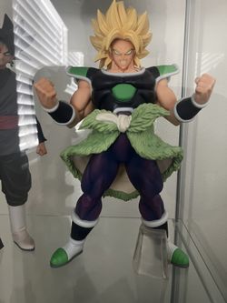 Dragon Ball Broly Figure
