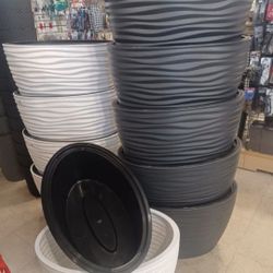 New Outdoor Polyresin Oval Planters White Or Charcoal Grey Available. Just $25 Each...
