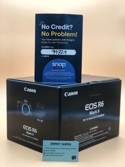 Canon EOS R6II W/24-105mm Kit Lens
