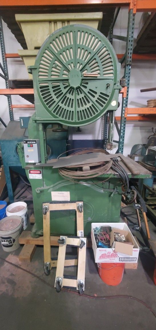 Yates America Y30 Bandsaw