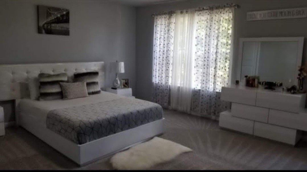Queen Bedroom Set White