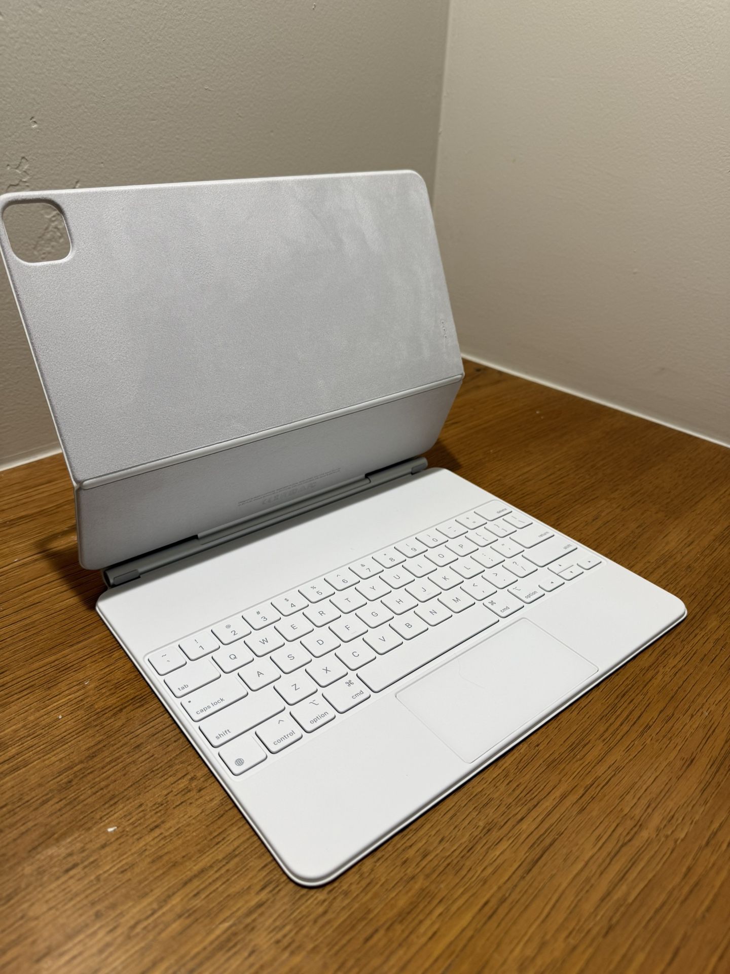 Apple Magic Keyboard 12.9in White