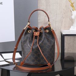 CLARA logo-printed genuine leather handbag