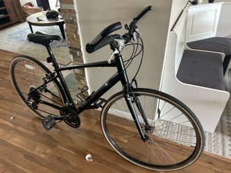 Marin Fairfax bike- 24 speed
