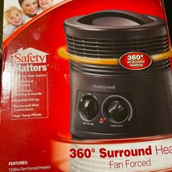 Brand New - 360 Degrees Surround Heater