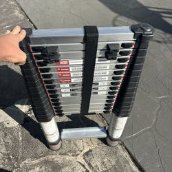 New Telescoping Ladder From Sherwin Williams 12.5 $125