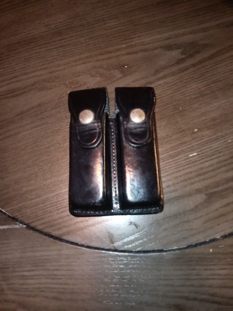 Bianchi Holster 9mm .45 Auto