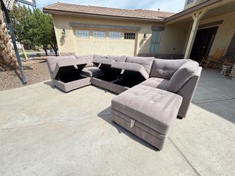 Thomasville Sectional Modular Couch - Free Delivery