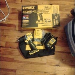 DeWalt Atomic Series 1/2 Brushless 20v Kit