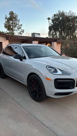 Porsche Cayenne 2023