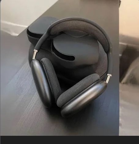 Airpod maxes brand new