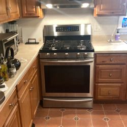 Samsung Gas Stove /Oven With Lighted Good