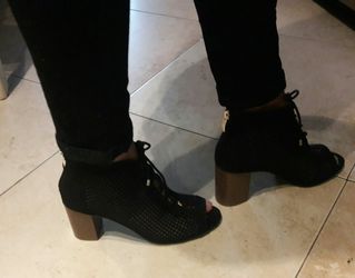 Liz Claiborne LC Tenna "Black