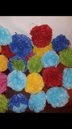 Flores para decorar a dólar cada una