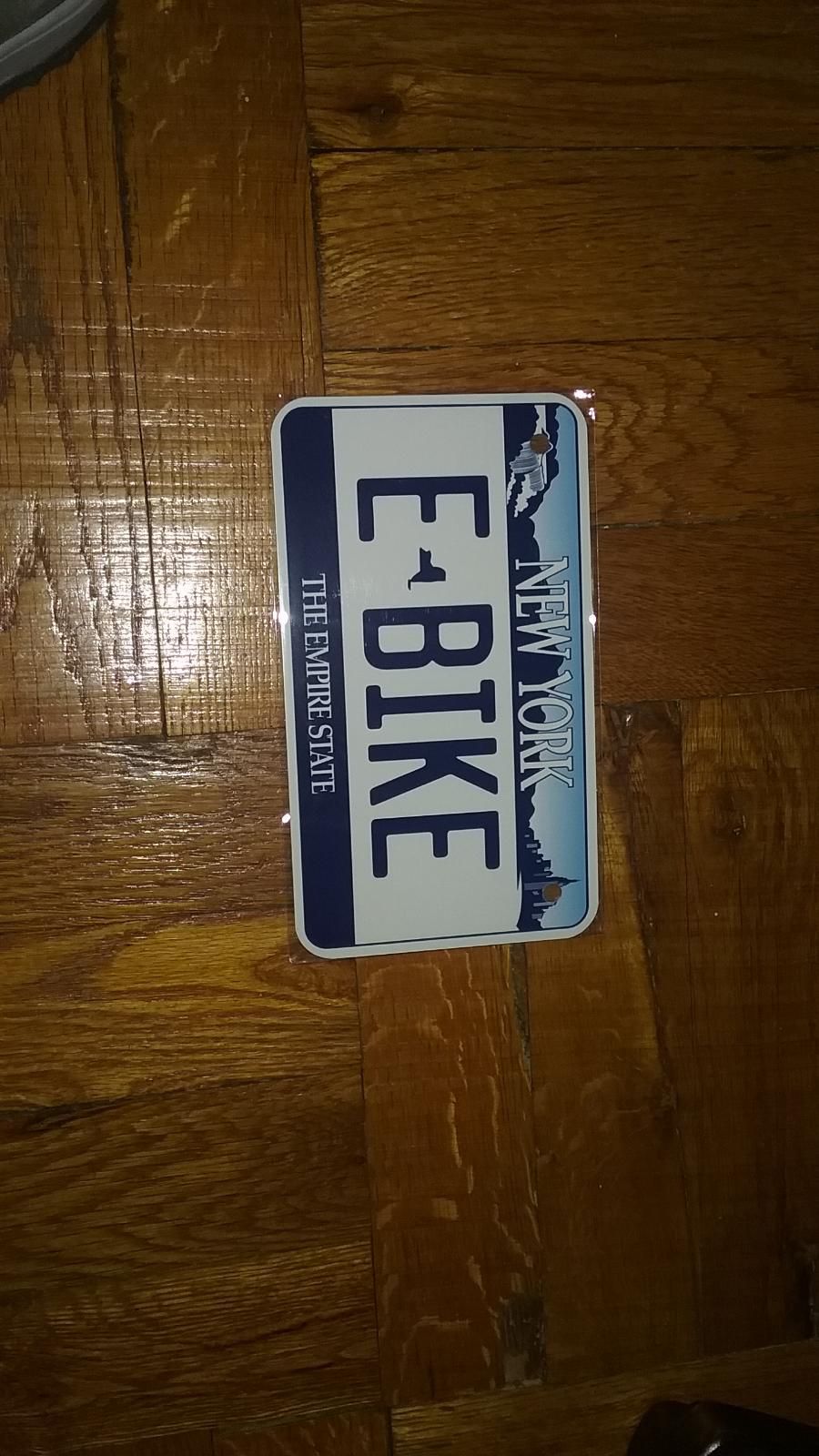 E-bike plate
