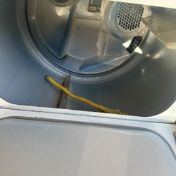 Whirlpool Washer And Kitchen Aid Gas Dryer