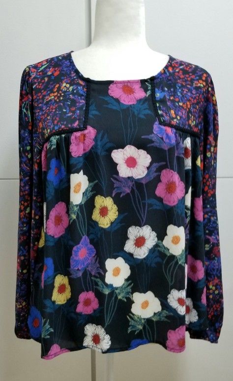 Blue Floral Top M