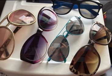 Vendo $7 Cada UNO Mixed Sunglasses