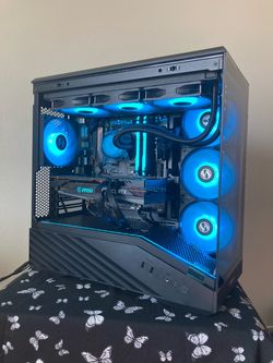 Aesthetic Gaming PC - Ryzen 5600X / RTX 3060 Ti / DDR4 2x8GB 3600MHz / 756GB Storage