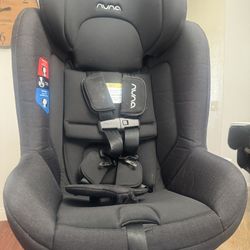 Nuna revv rotating carseat